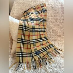😍🔥 Burberry 100% Cashmere Vintage Check Pattern Scarf